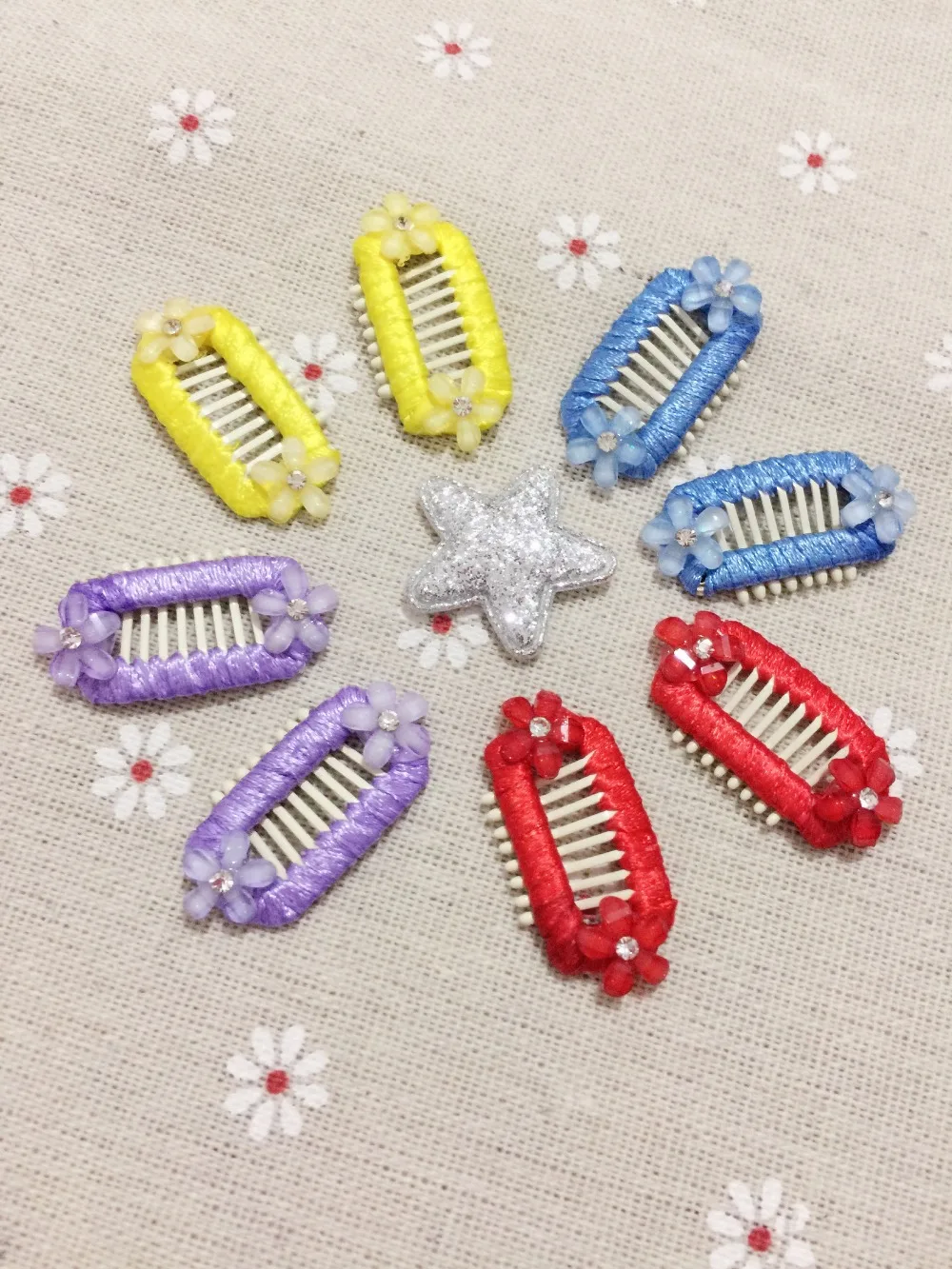 High quality pet hair accessories small dog hair clip lovely pet hairpin 20 pcs/lot mix colors