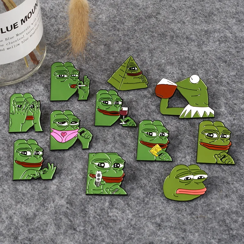 Broches en émail de dessin animé Pepe the Frog Meme, pyramide de tir, pensée à boire, 11 Styles, broche Animal, Badge, bijoux cadeau pour amis