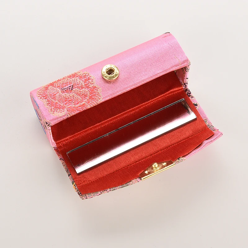 1 Pcs Coin Lipstick Holder Random Color Embroidered Flower Design Lipstick Case Box with Mirror Hasp Cosmetic Bags