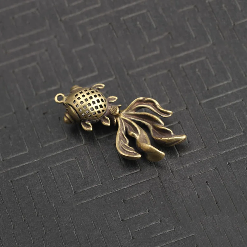 Solid Copper Goldfish Keychain Pendant Vintage Brass Metal Fish Key Chains/Rings Bag Charm Key Holder Handmade Artwork Gifts