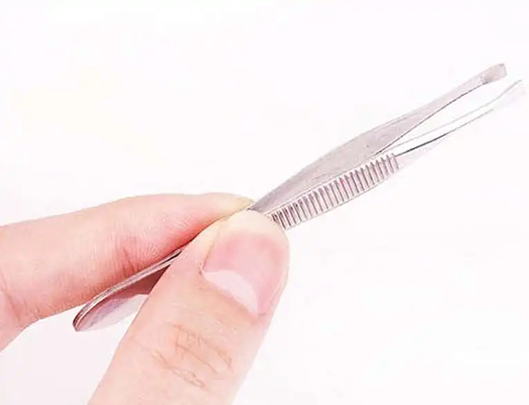 Pinzette per sopracciglia Pinze per infilare bellezza Pinze per sopracciglia Clip per sopracciglia in acciaio inossidabile Defeatheringteel Pinze Strumenti per il trucco del viso Vendita