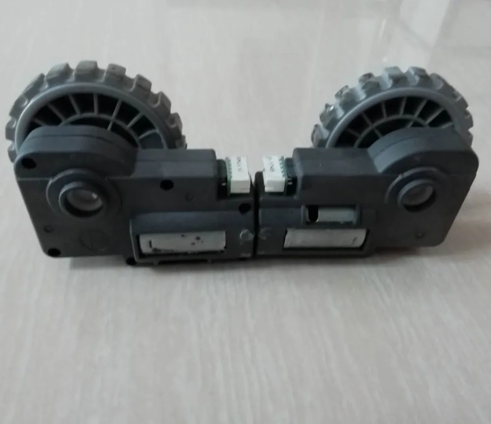 (For QQ6) Left & Right Wheel Assembly for Robot Vacuum Cleaner QQ6 With 1*Left Wheel Assembly + 1 Right Wheel Assembly