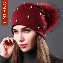 CNTANG-Gorro con diamantes de imitación y perlas para mujer, gorros cálidos de algodón con pompón de piel de mapache Natural, moda de otoño e invierno, 2024