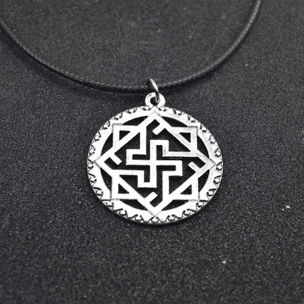 Kinitial Valkyrie Slavic Pendant Necklace Viking Odin Thor Runes Warrior Charm Leather Chain Necklace for Women collares