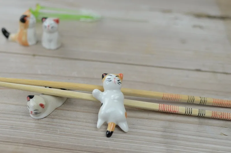 6pcs/set Lucky Cat Ceramic Chopsticks Rack Frame Cartoon Chopsticks Holder Rest Flatware Home Tableware Set lin3444