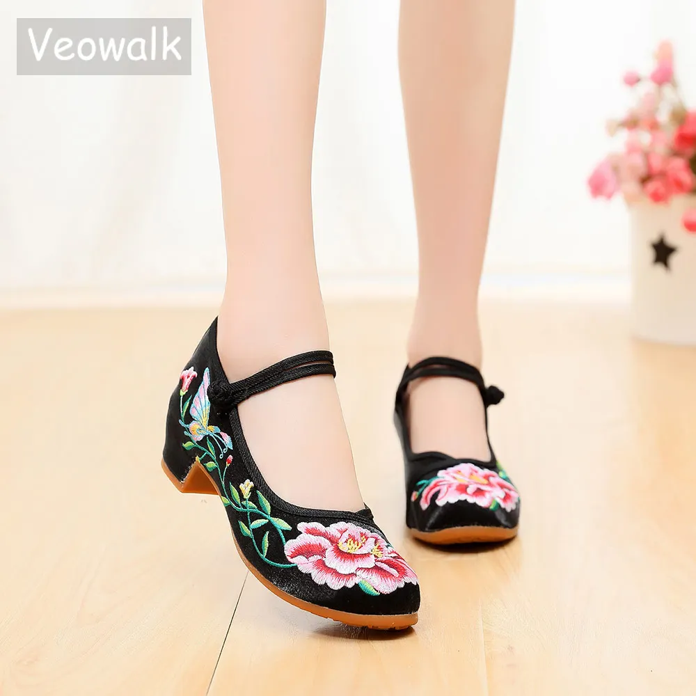 Veowalk Smooth Cotton Fabric Women Block Heels Pumps Vintage Ladies Chinese Wedding Embroidered Shoes Comfort Studded Shoes