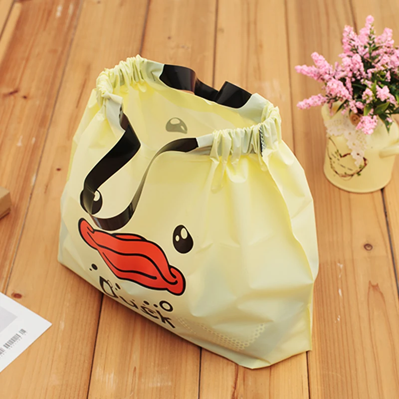 50pcs/lot Cartoon cute duck Party Plastic Loot Bags Birthday Party Decorations Supplies Gift Bag Party Supplies Party Favors