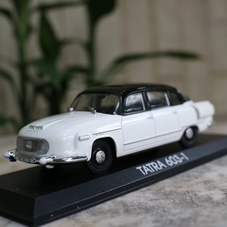 1:43 Advanced alloy car models,high simulation Soviet TATRA603-1 classic car,children's toy Box gift model,free shipping