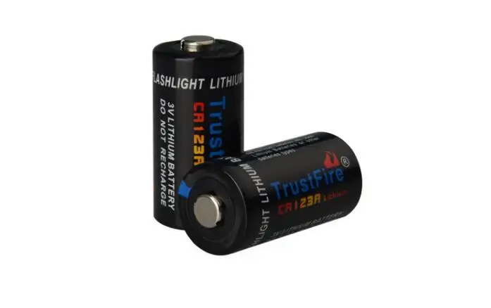 10pcs/lot TrustFire CR123A 3V 1300mAh Lithium Battery Camera Batteries Cell with Safety Relief Valve For Flashlights Headlamps