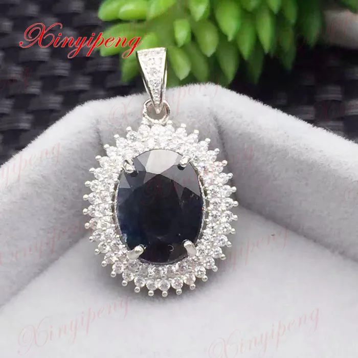 

925 silver inlaid natural sapphire pendant 5 grams blue shield Ms luxury generous