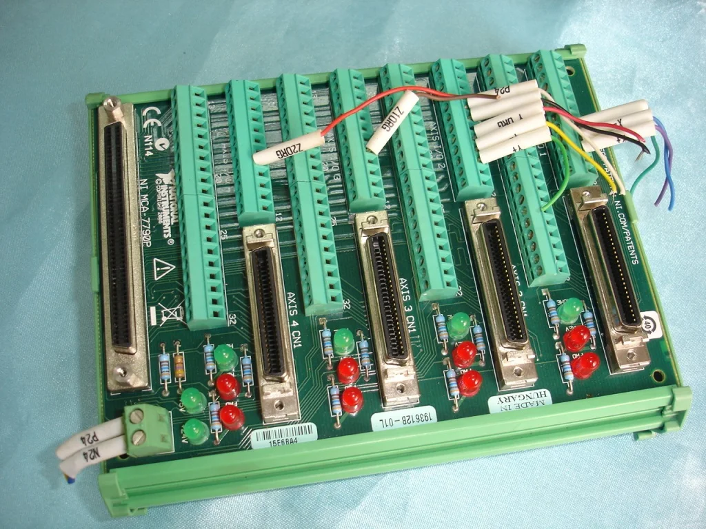 

For Used Original US N Company wiring Board MCA-7790P with Mitsubishi 4-Axis Sports Card PCI-7390