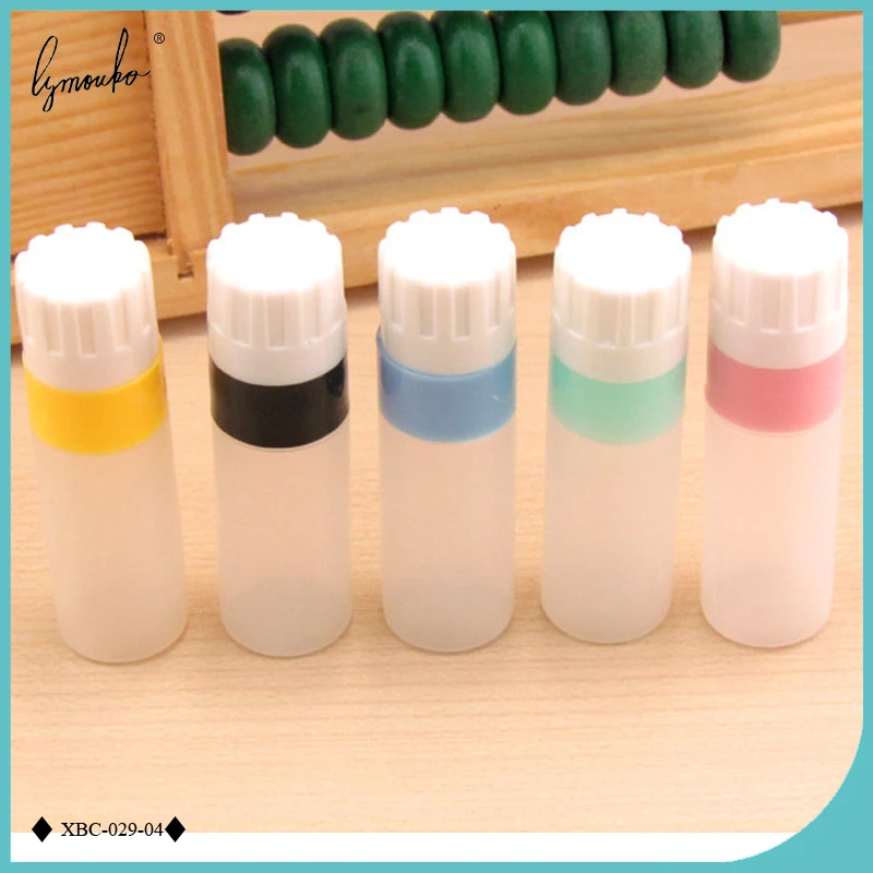 Lymouko 4pcs/Lot Multicolor Easy Carry Portable Contact Lens bottle for Travel Eyewear Accessories