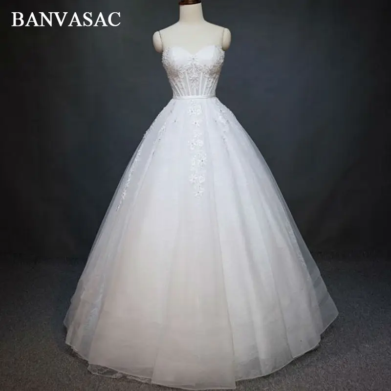 BANVASAC 2017 nuevos elegantes vestidos de novia sin tirantes de flores sin mangas bordados de satén cristales de encaje de novia vestidos de baile