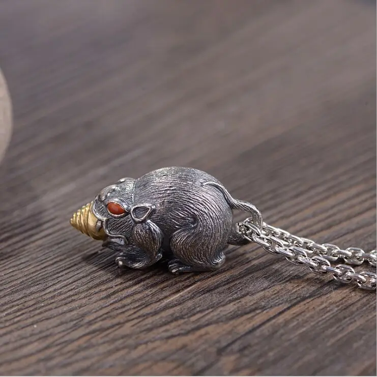 

Real S990 solid sterling silver Vintage craft Thai silver three-dimensional spit golden rat pendant handmade accessories