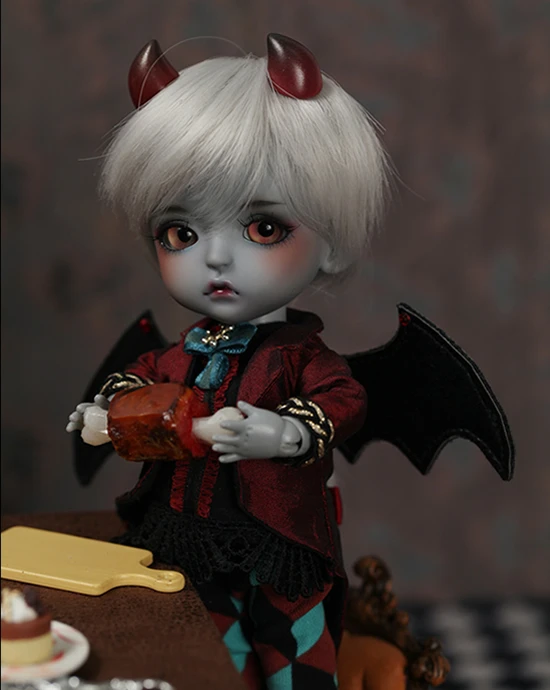 

flash sale!free shipping!free makeup&eyes!top quality bjd 1/8 baby doll lati Monster House ver. Lea grey Hell Kid yosd hot toy