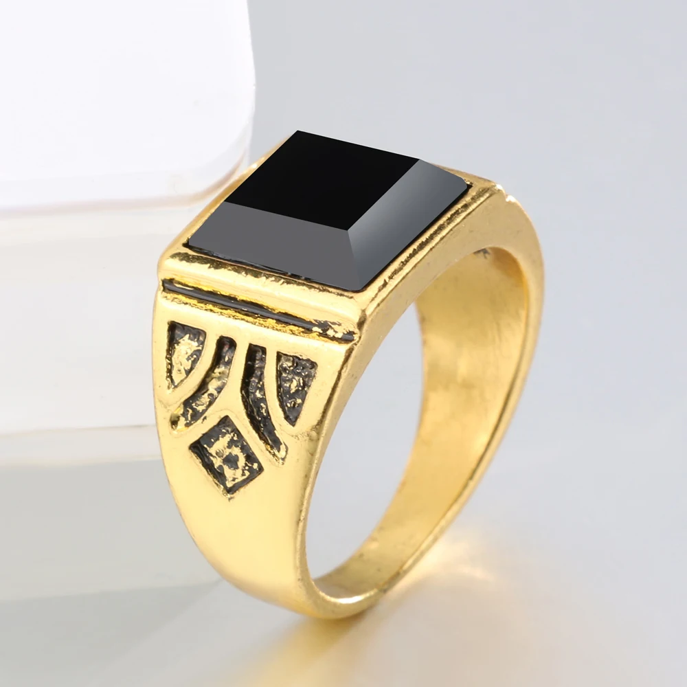 Vintage Square Black Stone Signet Ring Men Antique Gold Wedding Rings Indian Jewelry Male Accessories Gift