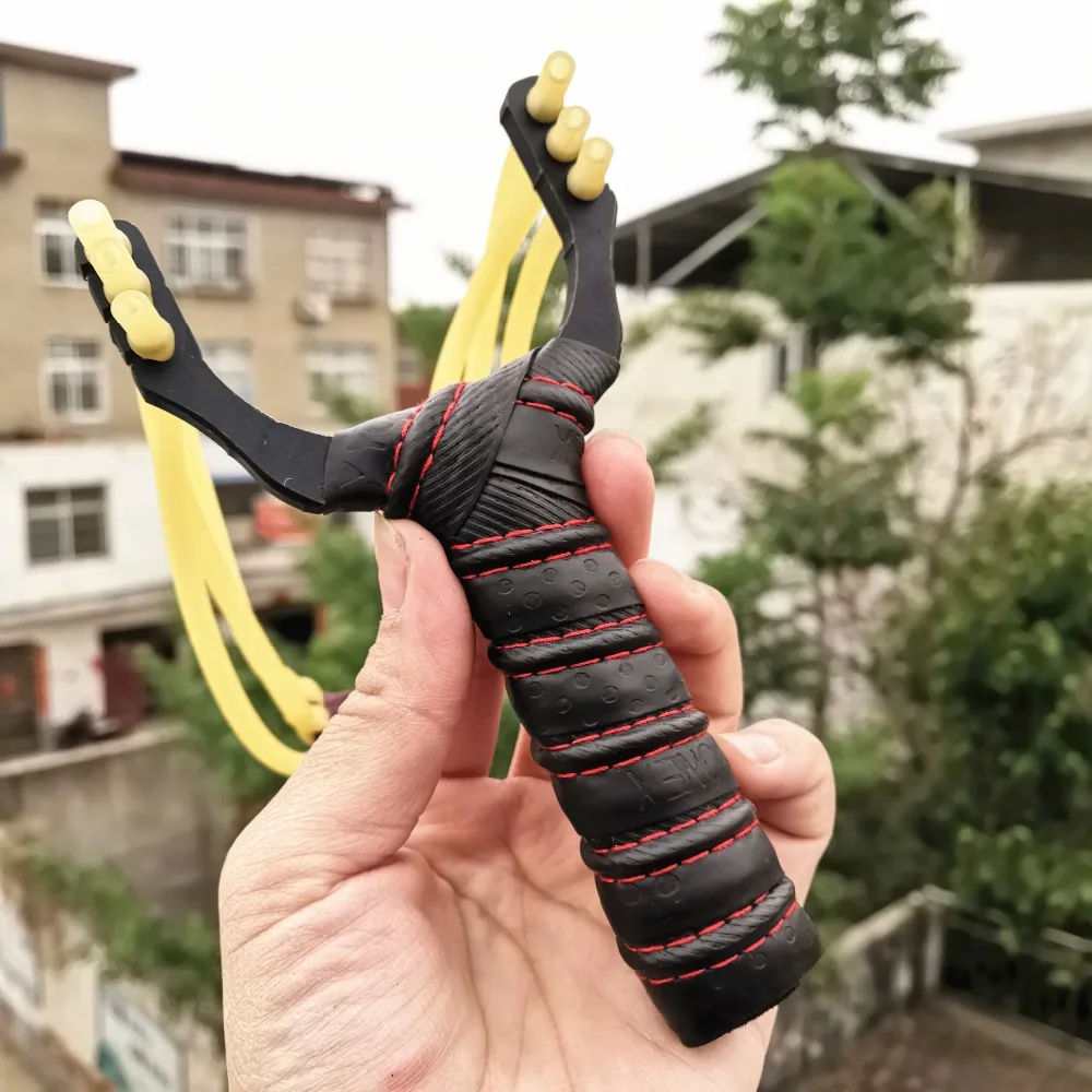 Outdoor Powerful High Quality Steel Slingshot With rubber bands Catapult Outdoor Hunting Slingshot Accessories