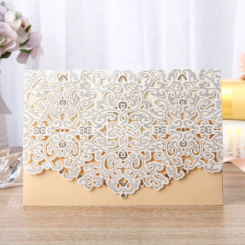 

50pcs/set Laser Cut Wedding Invitations Gold Flora White Lace Luxury Elegant Wedding Cards Invitation with Eenvelopes Decoration