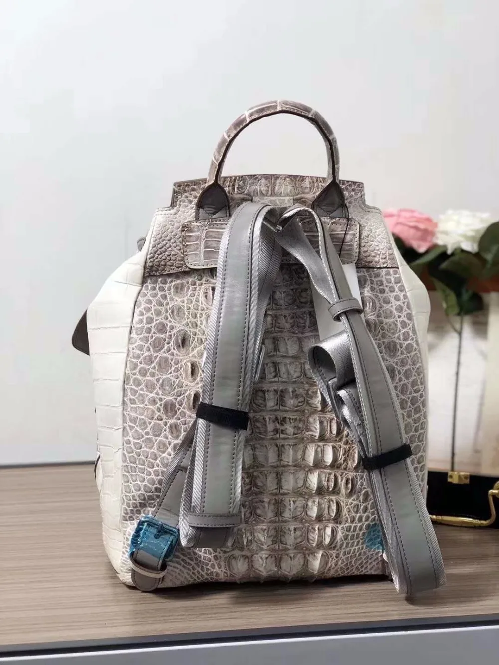 2018 new 100% luxury solid genuine real crocodile leather head skin Himalaya white color backpack daily bag for men and women