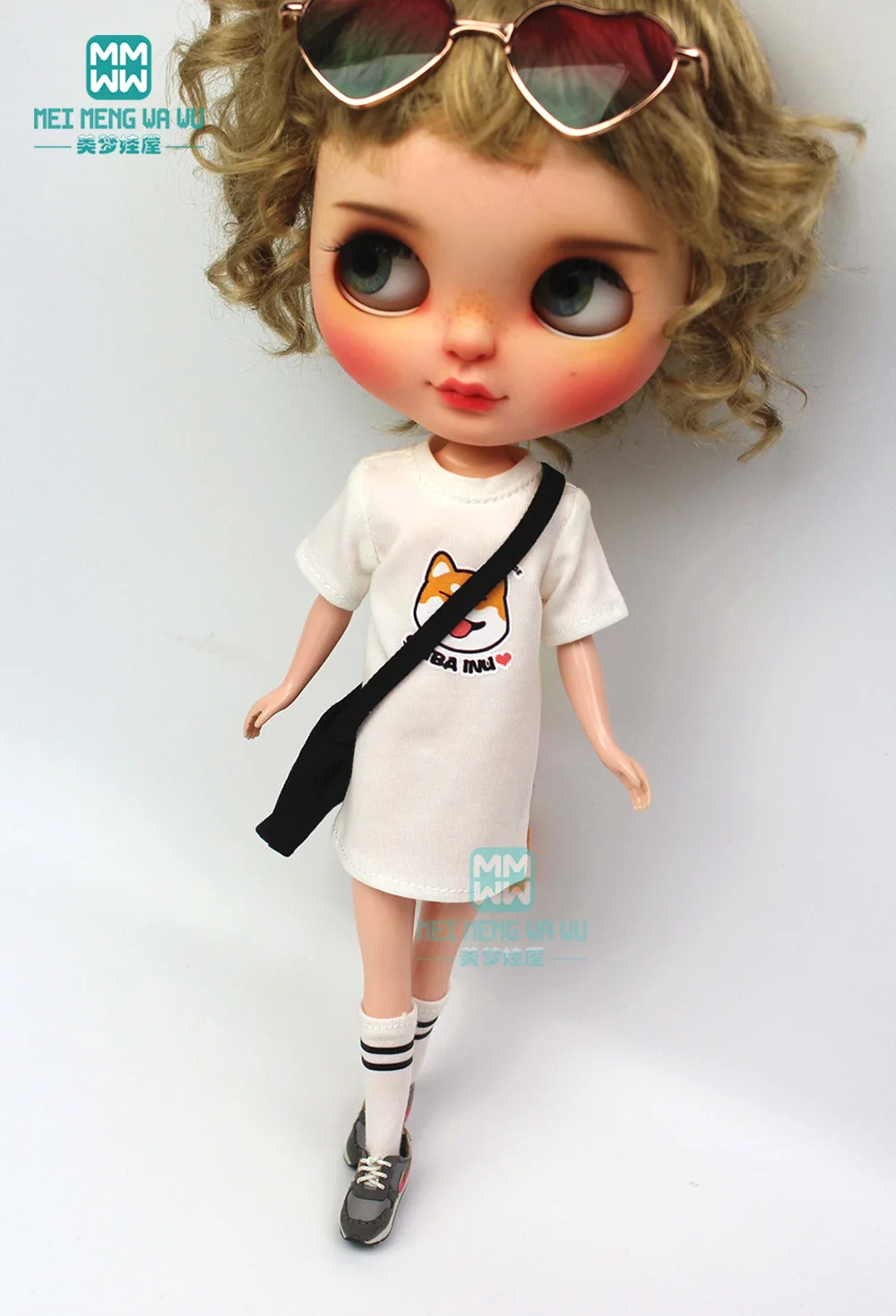 Fits Blyth Azone 1/6 doll accessories fashion T-shirt white, pink, black