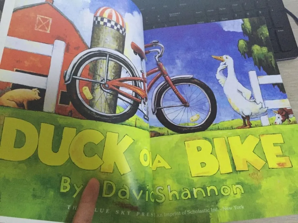 David Shannon Classic picture book DUCK ON A BIKE Caldecott Medal author read kids children books  english 0-8 years