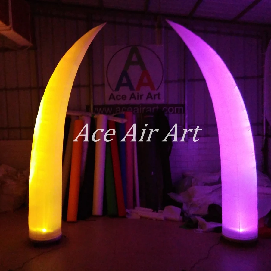 Customized LED Inflatable Curve Cone Tusk Cone Crescent Moon with Air Blower for Wedding Decoration