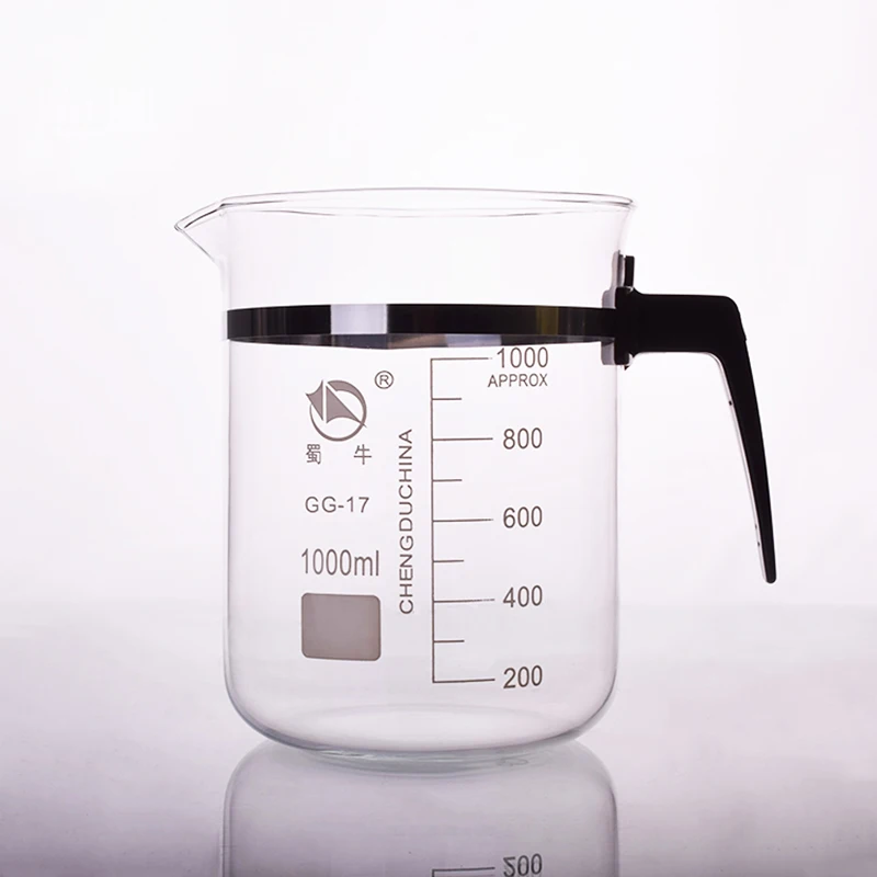 

Beaker in low form with plastic handle,Capacity 1000ml,Outer diameter=114mm,Height=155mm,Laboratory beaker