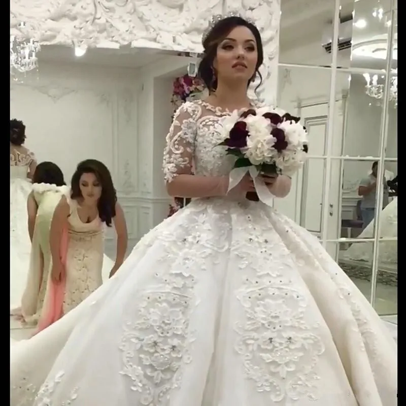 Vestido De princesa árabe Vintage para boda, traje De boda musulmán De media manga con encaje y perlas De lujo, 2020