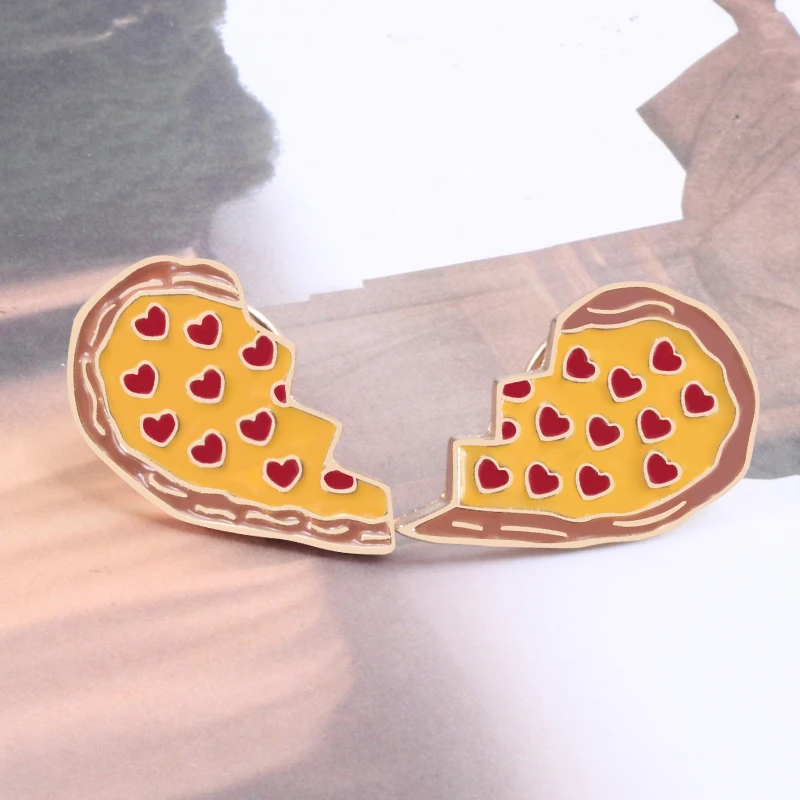 2Pcs/Set Metal Enamel Pins Broken Heart-Shaped Pizza Put Together Brooch Brooches For Women Denim Jackets Bag Pin Badge Jewelry