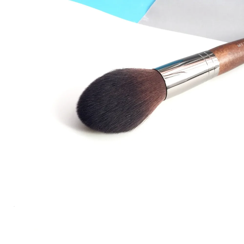 Tapered BLUSH BRUSH MUF#160 - Tapered Tip for Blusher Powders - Beauty makeup brushes Blender Applicator