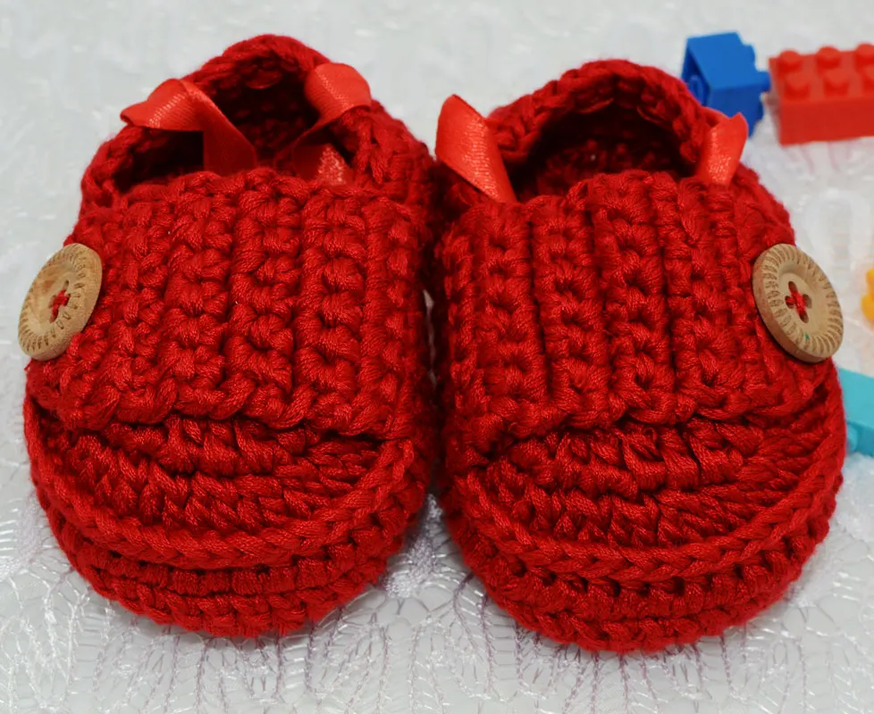 Baby crib shoes Newborn Shoes100% hand crochet shoes, 100% cotton soft and comfortable