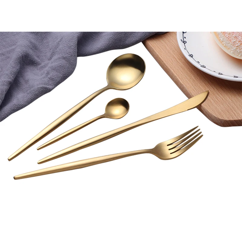 4 Pcs/Set Golden Plate Dinnerware Stainless Steel Cutlery Set Fork Knife Dinnerspoon European Silverware Wedding Tableware Set