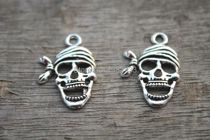 20pcs--Skull Charms, Antique Tibetan Silver Pirate skull charm pendants 28x20mm