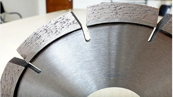 Imagem -02 - Diamante Tuck Apontando Saw Blade155 mm Hot Pressed Crack Chaser Concreto Repair Rooving Cutting Disc5 mm Segmento de Espessura 6.2