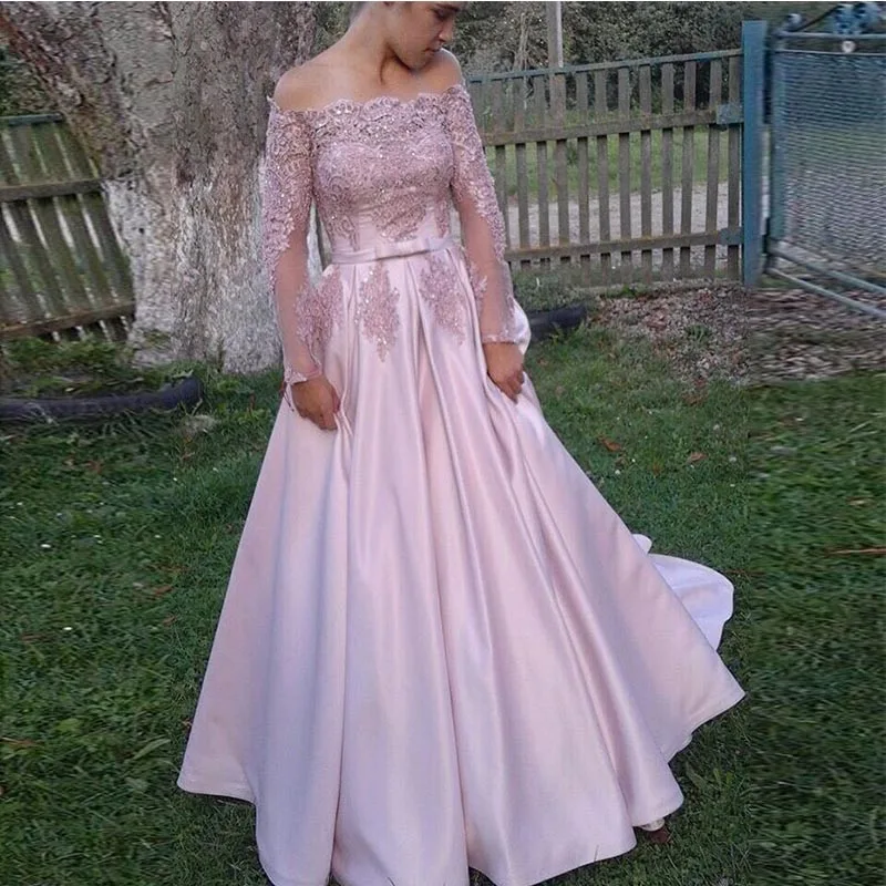 Uit De Schouder Lange Prom Jurk Met Lange Mouwen Applicaties Kralen Roze Satijnen Goedkope Vestido De Fiesta De Graduacion Prom jassen