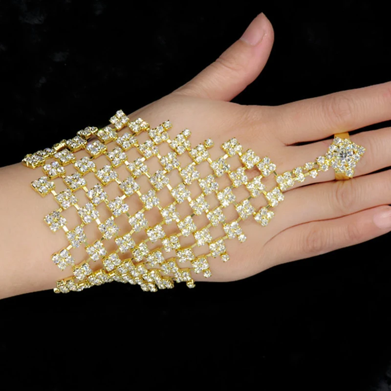 

Luxury Crystal Bride Wedding Gloves Fashion Classic Gold Silver Color Hand Chain Bridal Glove Bracelets Wedding Accessories