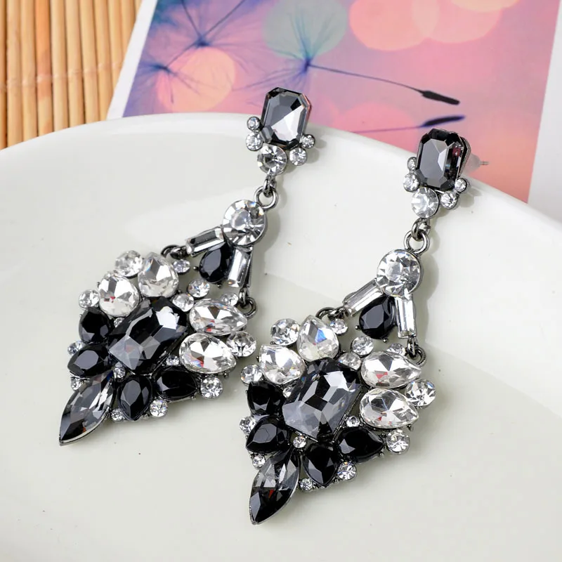 LUBOV Big Crystal Rhinestone Drop Earring Trendy Drop Earrings for Women And Girls Birthday Christmas Gift Wedding Jewelry 2019