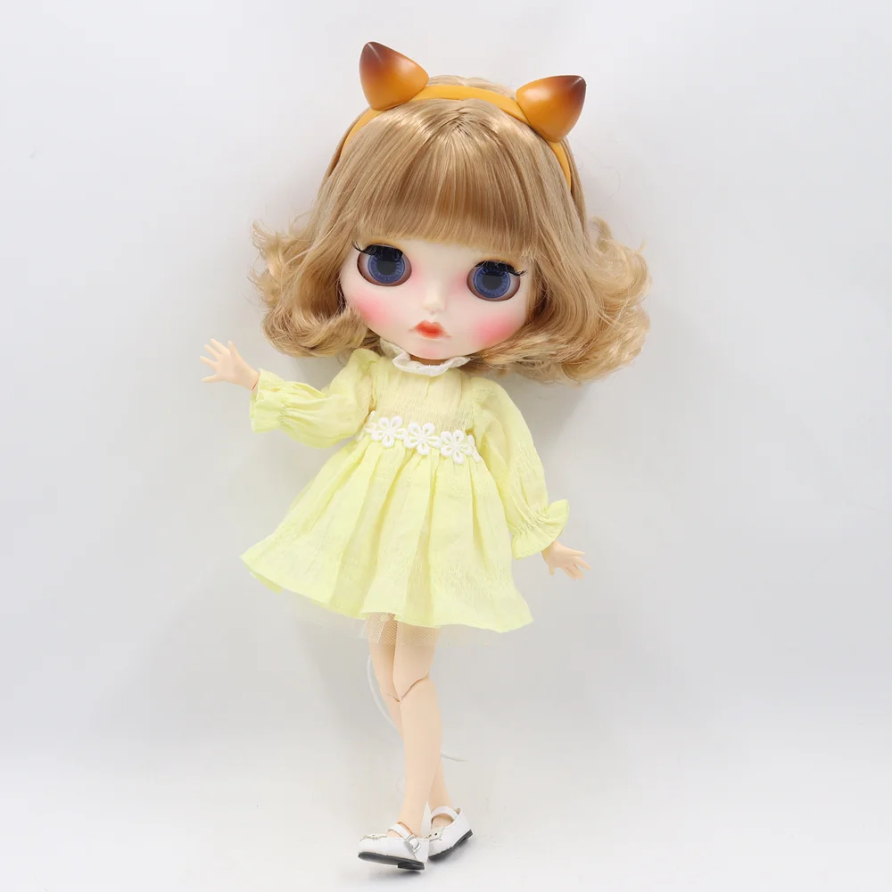 ICY DBS Blyth Doll 1/6 bjd white skin joint body Cute golden short curly hair new matte face with eyebrows Lip gloss sd toy