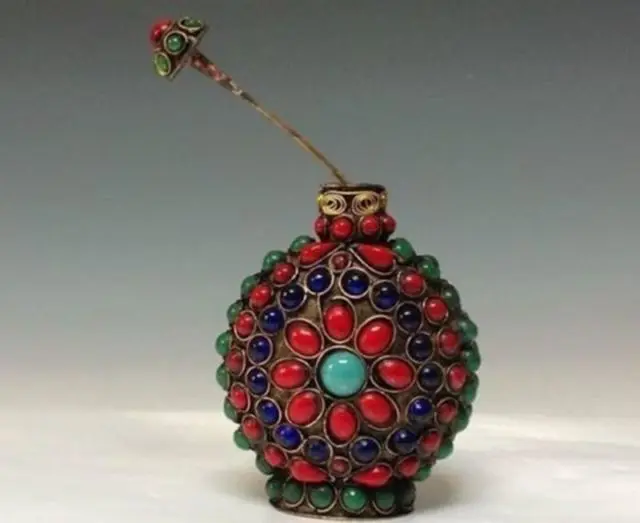 Elaborate Chinese Old Copper  Cloisonne Inlaid with Artificial beads snuff bottle