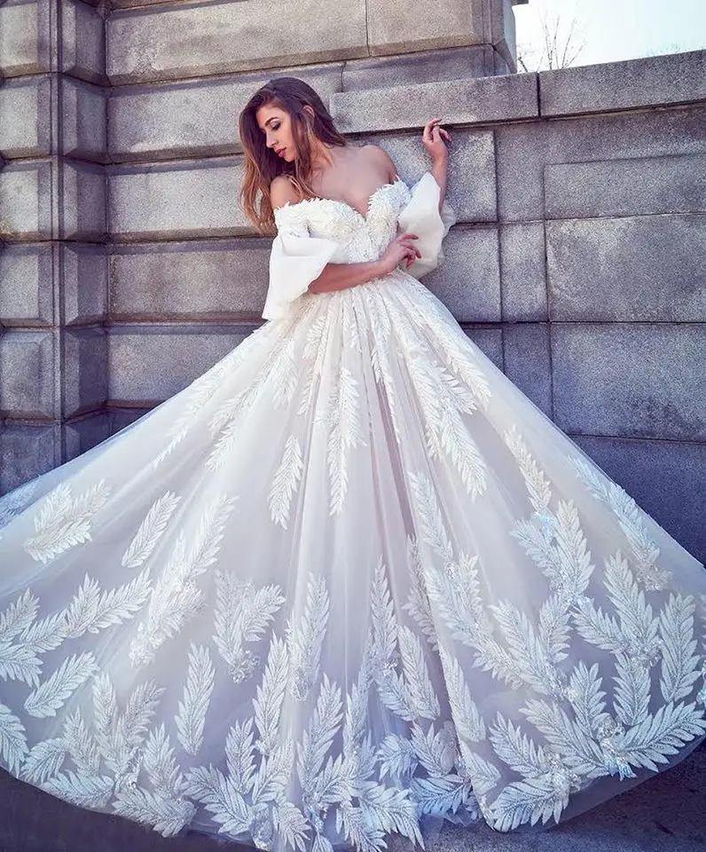 Bohemian Bridal Wedding Dresses 2019 1/2 Flare Sleeves A Line Sweetheart Neck Romantic vestido de noiva Designer robe de mariee