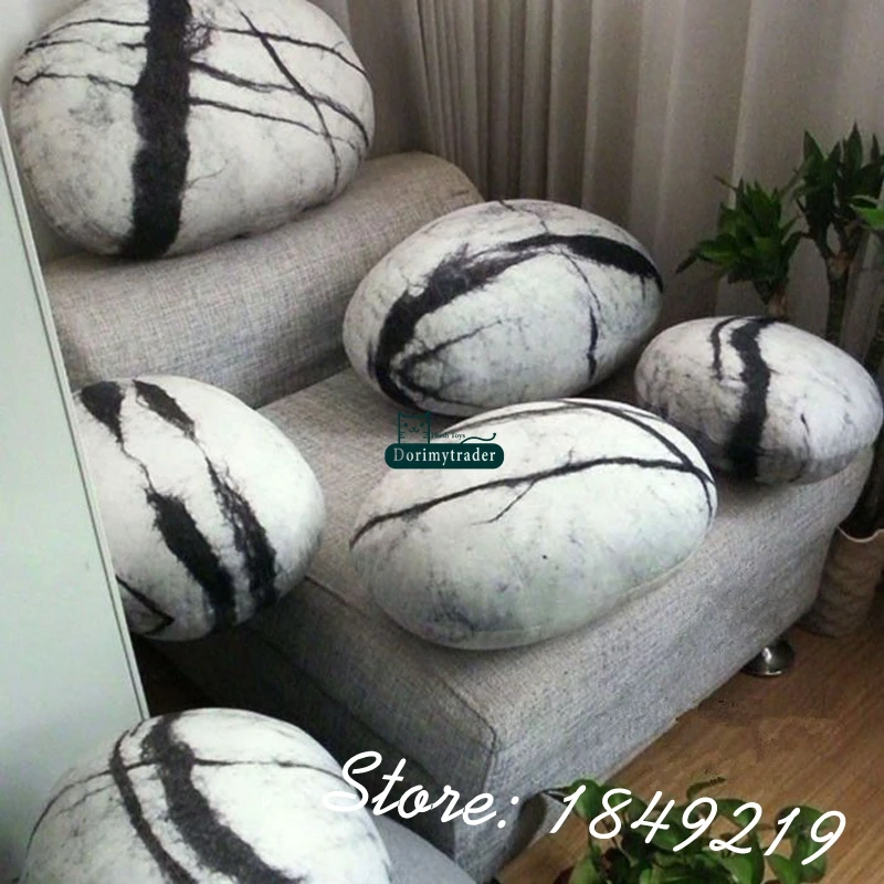 Dorimytrader 6 Pcs Lot Livingroom Decoration Comet Stone Cushion Baby Natural Garden Stone Pillow Toy ( With Cotton ) DY61079