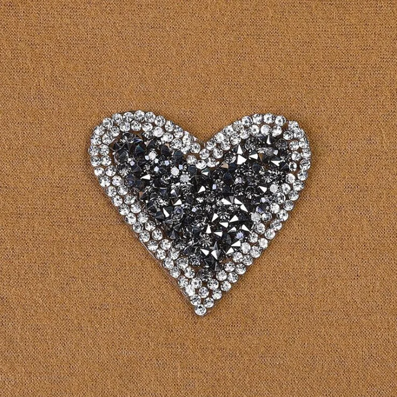 Love Heart Hotfix Rhinestone Motif Iron On Patch Sewing On Embroidered Applique Patch Clothes Stickers DIY Apparel Accessories