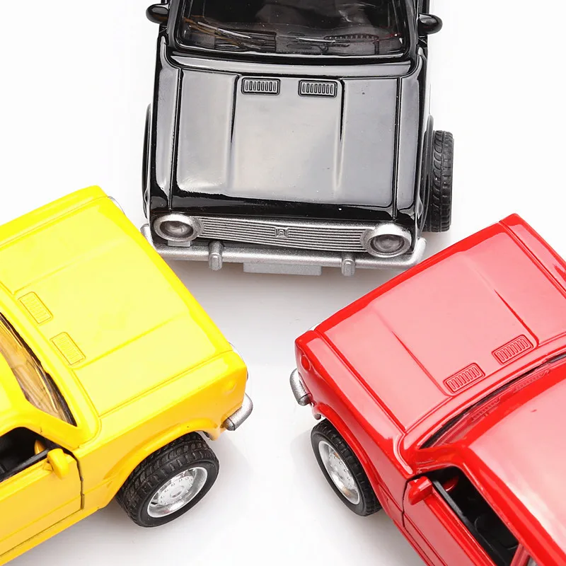 Simulation 1:32 Russian Rada alloy car model,die-cast metal pull back children\'s toy classic car model,free shipping