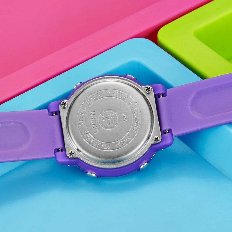 FashionOHSEN Bambino Digitale Per Bambini Orologio Da Polso del Bambino Delle Ragazze Della Cinghia Del Silicone 50M di Nuoto di Immersione Ragazzi Vigilanza di Sport di 7 colori di Allarme Orologio regalo