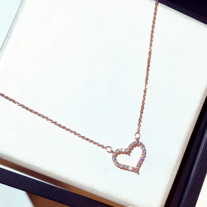 Romantic Shiny AAA Zircon Heart Pendant Necklaces For Women Jewelry Exquisite Rose Gold White Gold Color Short Clavicle Necklace