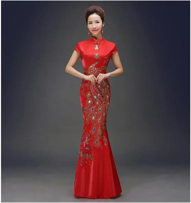 Chinesische japanische Art Hochzeit rot modifizierte schlanke Körper Braut elegante Kleidung Fischschwanz Cheong sam langes Kleid Walking Show Kostüm