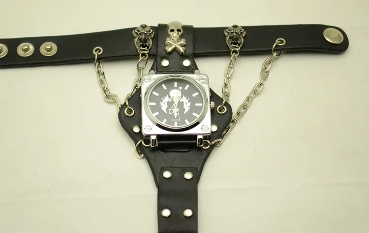 Reloj de cuarzo de estilo Punk, correa de anillo de escorpión de Hip Hop, cadena de reloj de cuarzo, correa de remache, un regalo para amantes