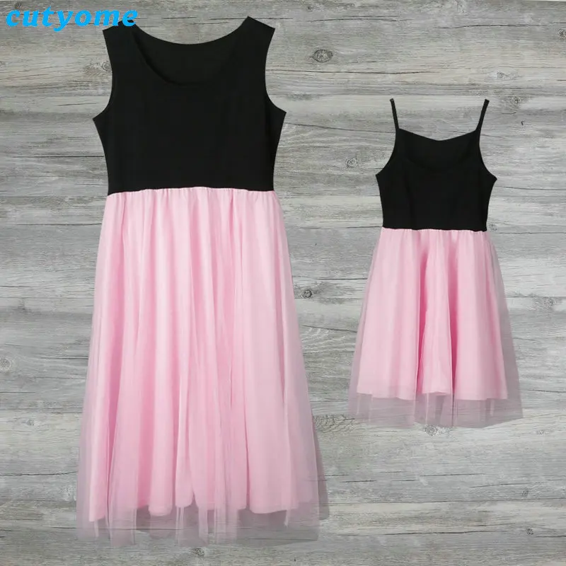 Matching Mom And Daughter Family Clothes Dresses Sleeveless Pink Mesh Patckwork Tutu Dress For Princess Mommy And Me Outfits