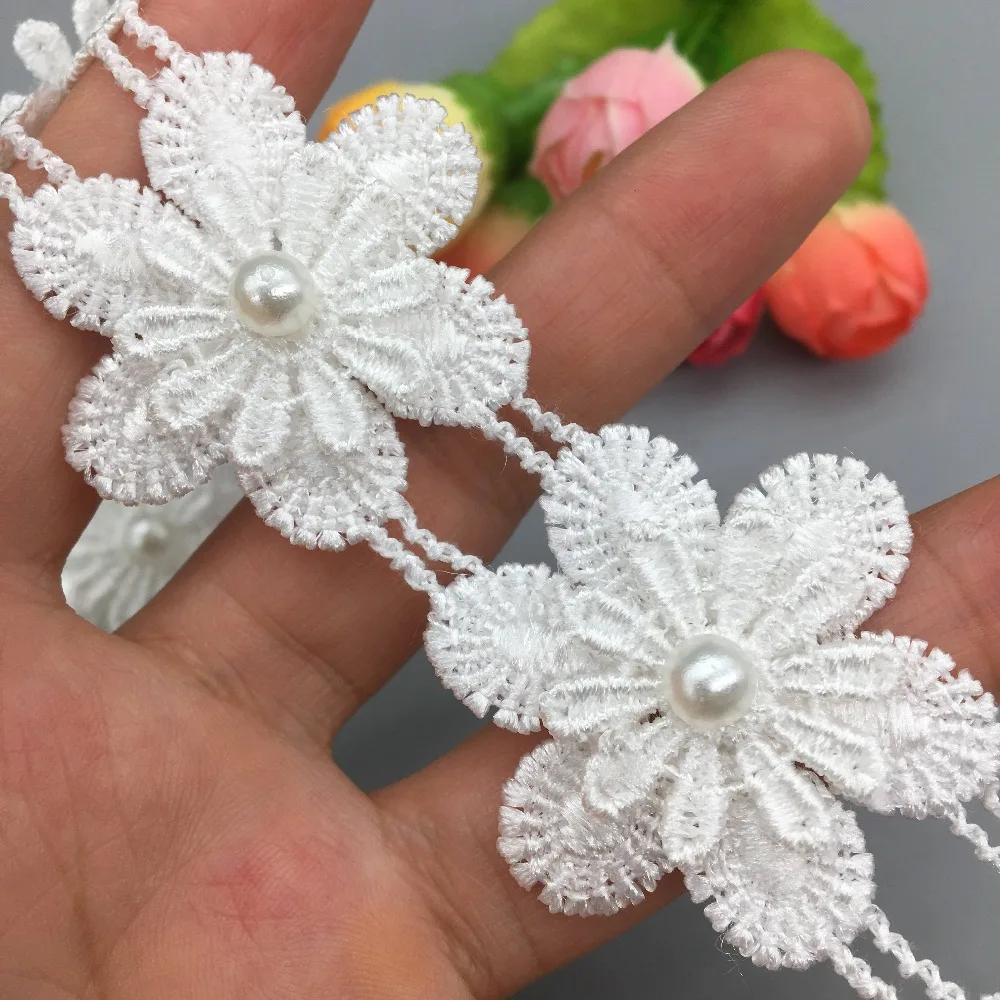 20x Vintage Bianco 3D Fiocco di Neve Della Perla Del Merletto Trim Nastro di Tessuto Applique Da Cucire Patch FAI DA TE Della Fascia Abito Da Sposa