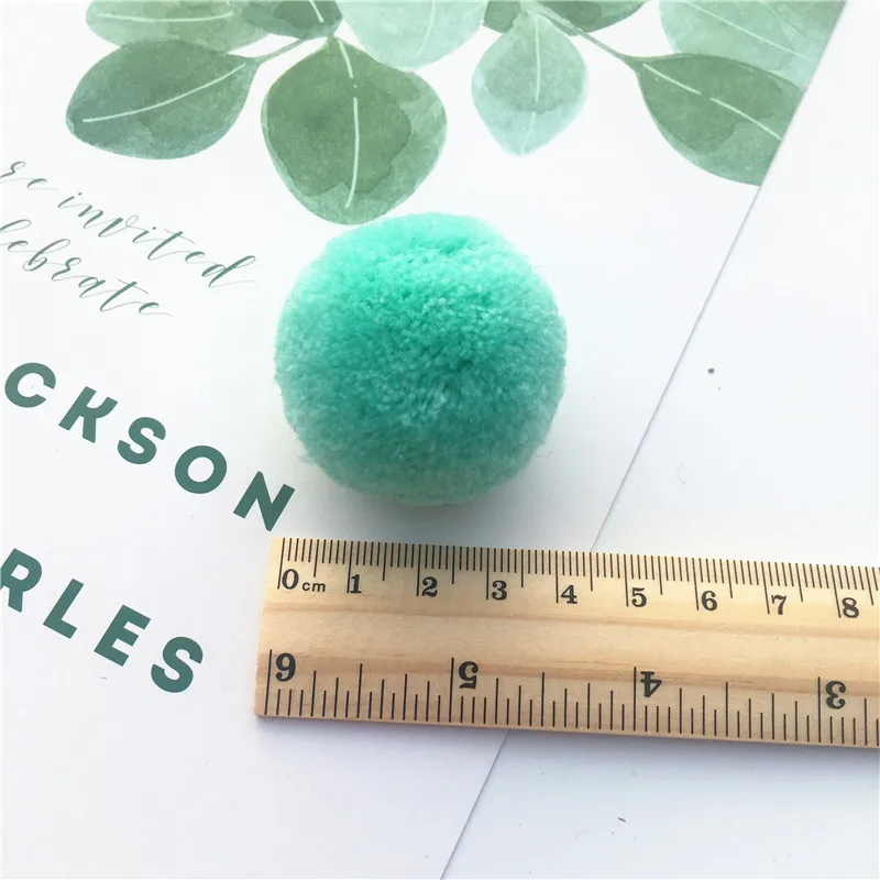 8pcs/lot 40mm Large Pompom Fur Balls For Kids DIY Scrapbooking Wedding Home Decoration Plush Pompoms Ball Flowers Crafts